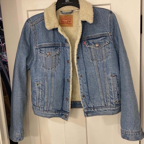 Levi’s Sherpa trucker jacket